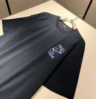 推荐二手品牌潮牌服饰日淘网站,秒变时尚达人!